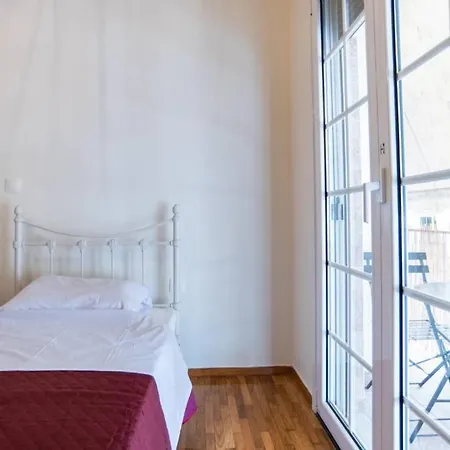 The Pop & Art Cozy Apartment Piraeus